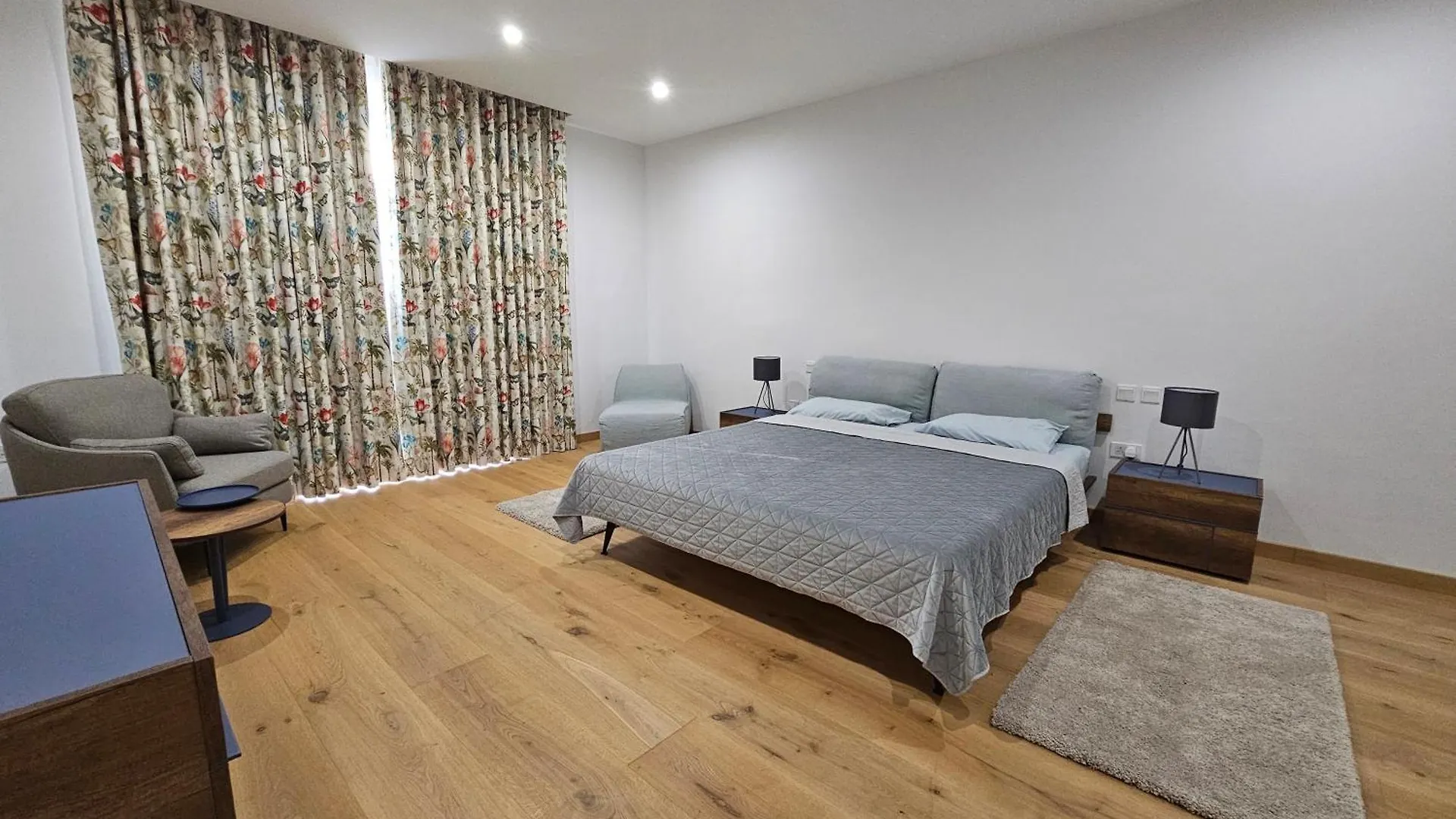 Stunning Seafront Portomaso Apartment Saint Julian's
