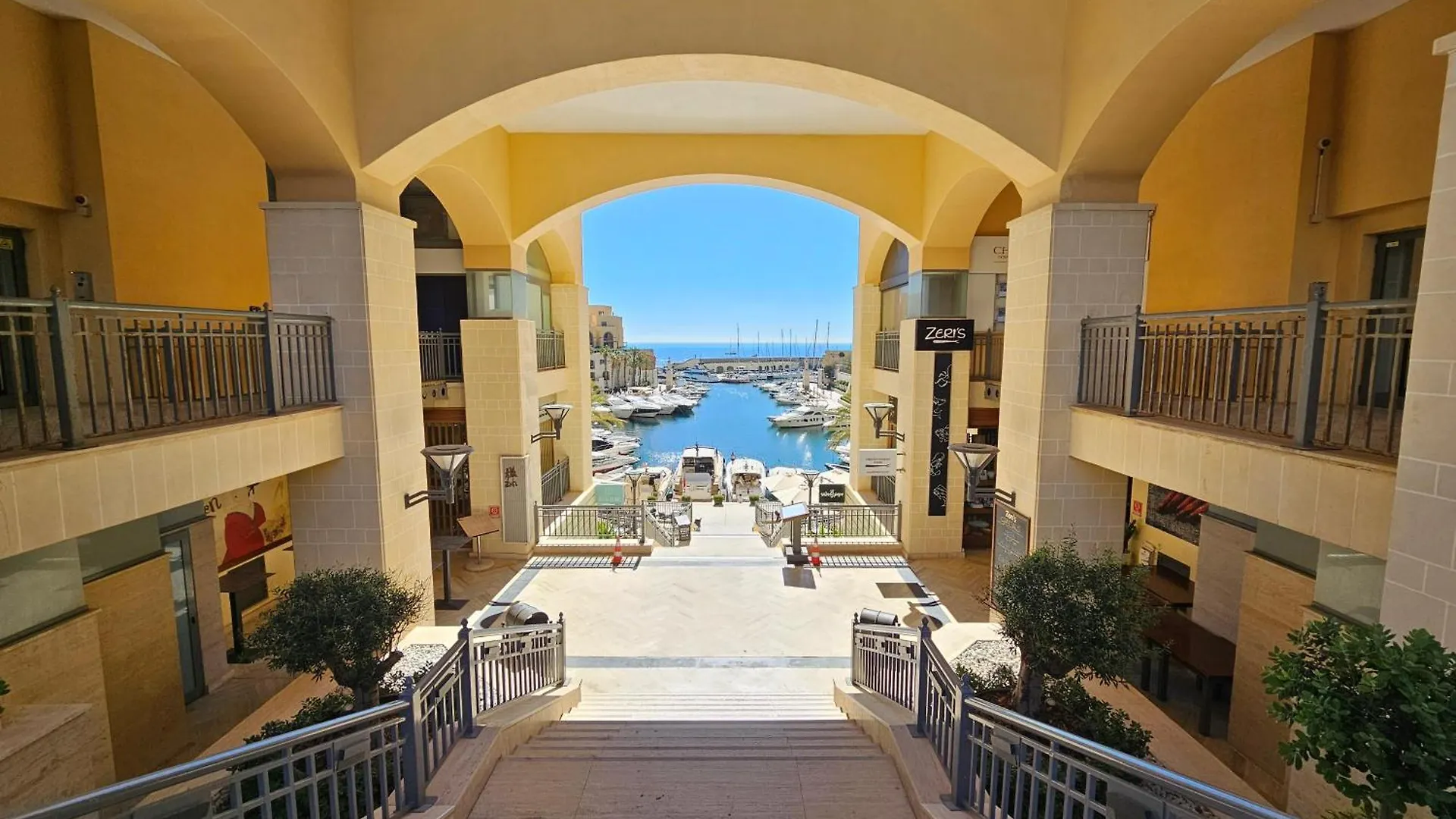 Stunning Seafront Portomaso Apartment Saint Julian's Malta