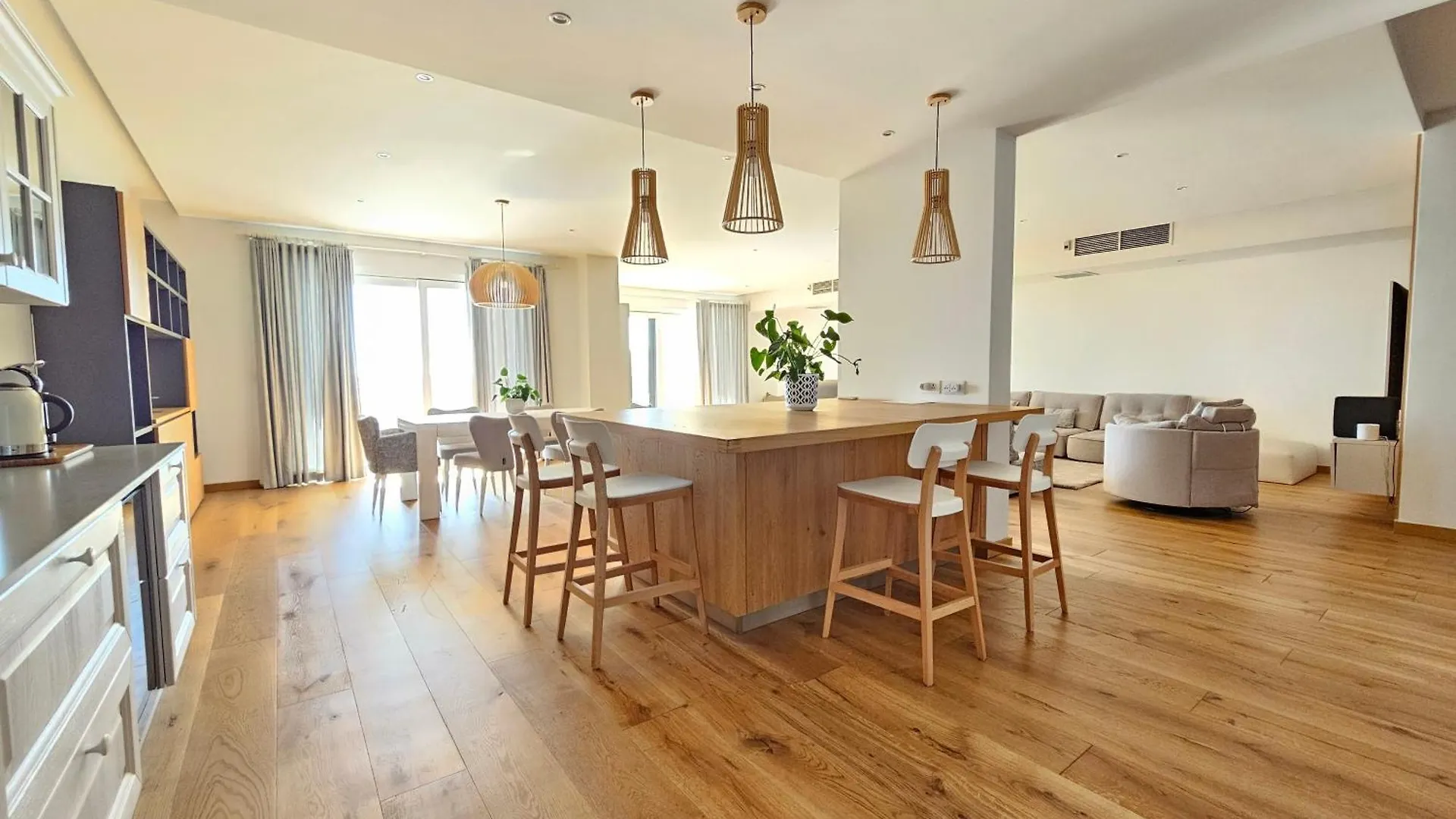 Stunning Seafront Portomaso Apartment Saint Julian's Malta