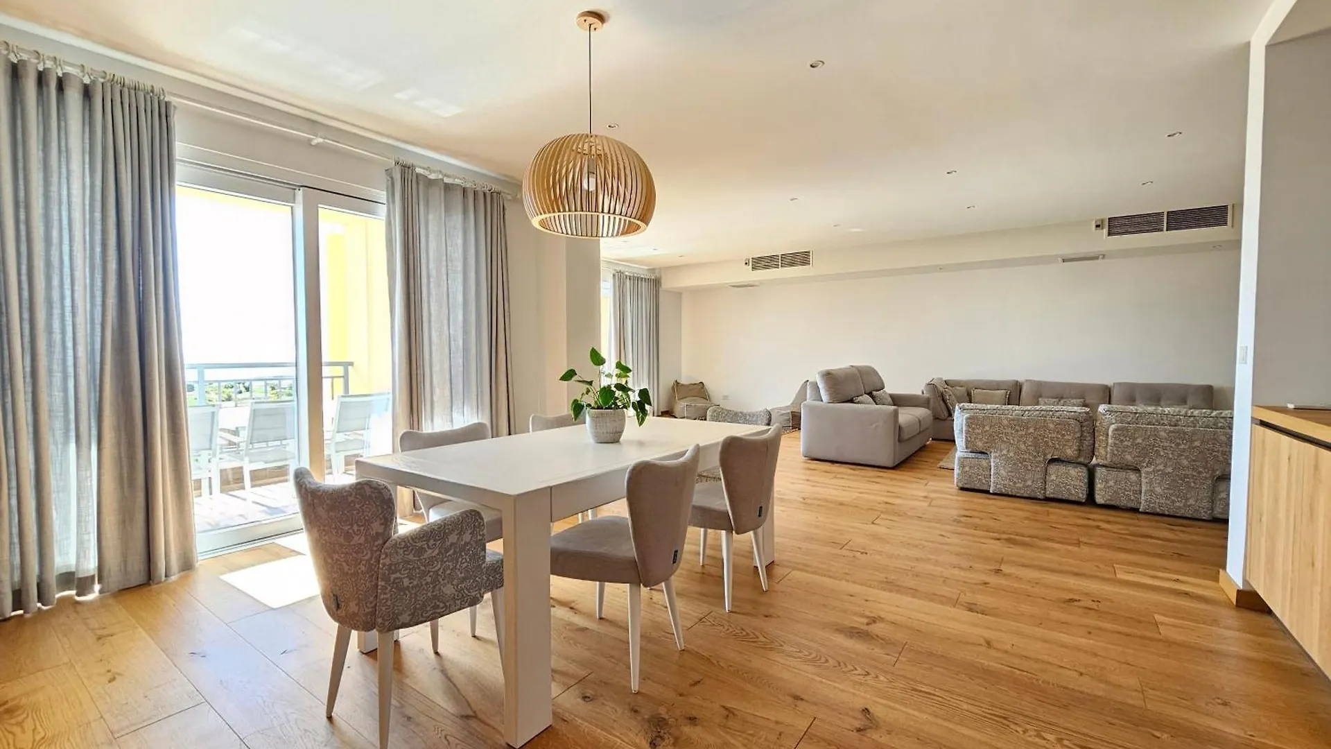 Stunning Seafront Portomaso Apartment Saint Julian's