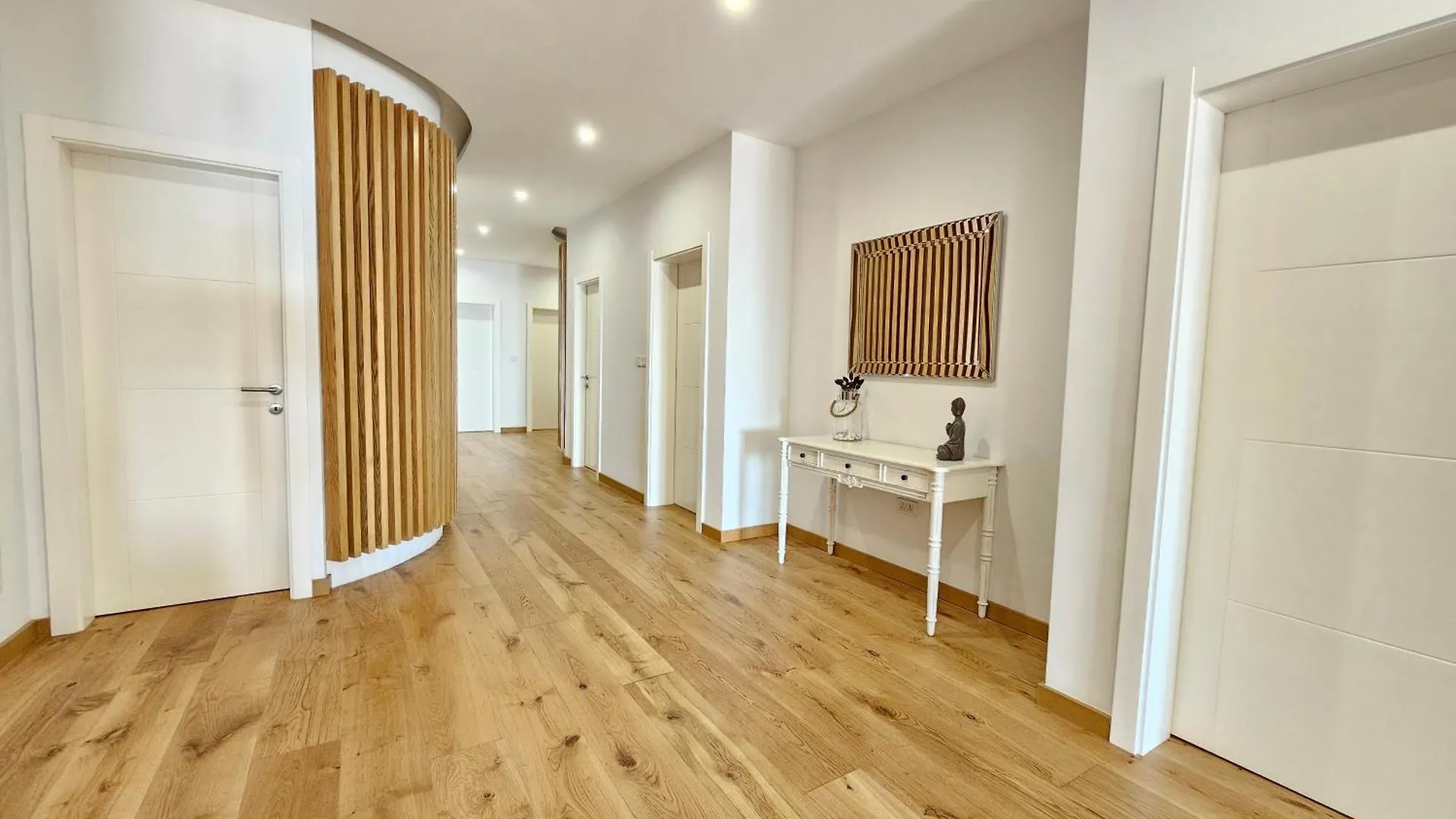 Stunning Seafront Portomaso Apartment Saint Julian's