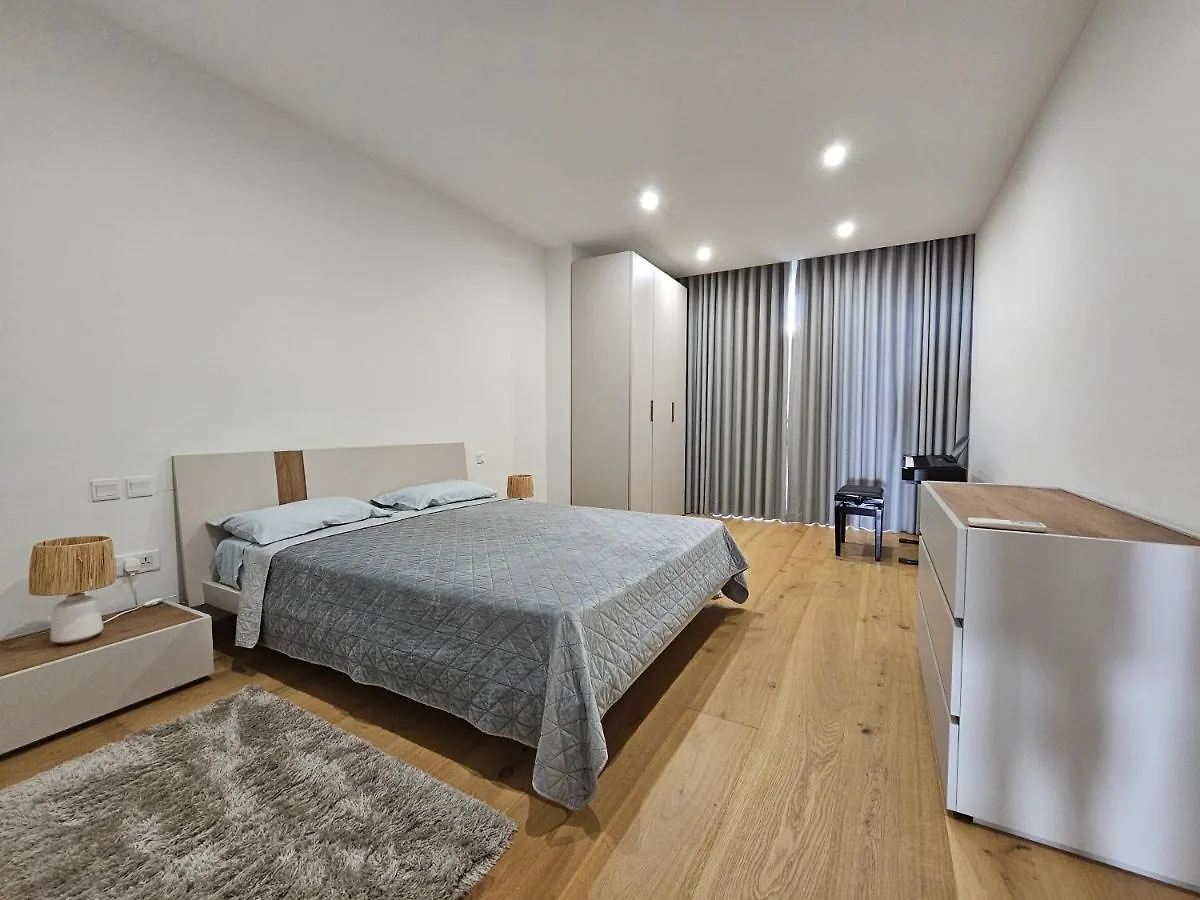 Stunning Seafront Portomaso Apartment San Giuliano