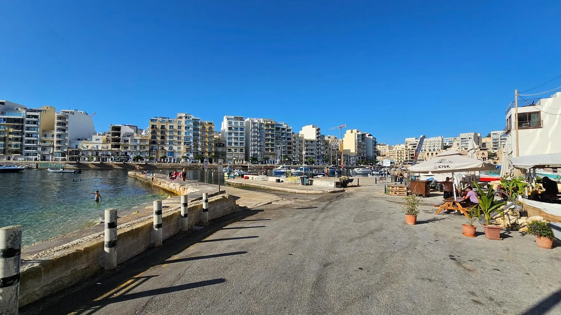 Stunning Seafront Portomaso Apartment San Giuliano